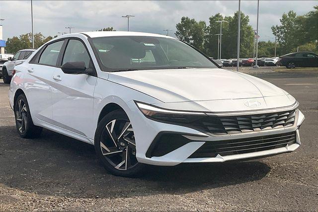 new 2025 Hyundai ELANTRA HEV car, priced at $26,987