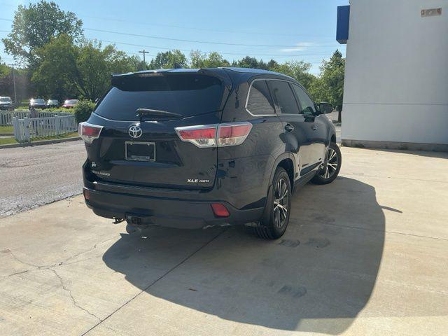 used 2016 Toyota Highlander car, priced at $17,222