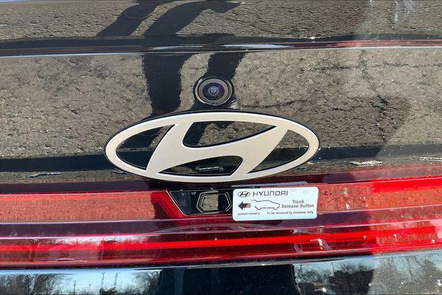 new 2025 Hyundai ELANTRA HEV car, priced at $25,893