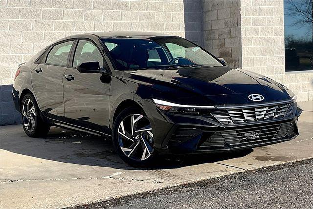 new 2025 Hyundai ELANTRA HEV car, priced at $25,893