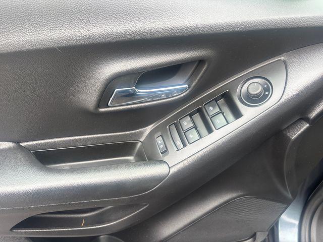 used 2022 Chevrolet Trax car, priced at $10,222