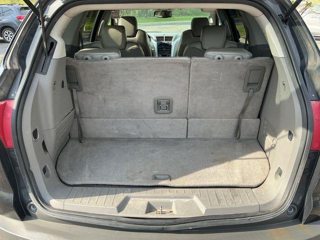 used 2009 Chevrolet Traverse car, priced at $1,750