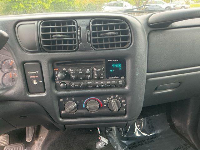 used 2001 Chevrolet S-10 car, priced at $2,995