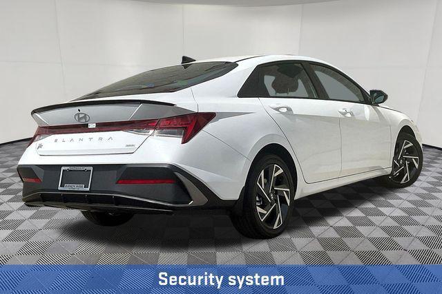 new 2025 Hyundai ELANTRA HEV car, priced at $24,811