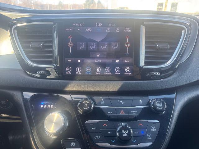 used 2018 Chrysler Pacifica car, priced at $5,888