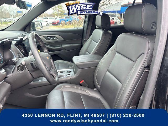 used 2023 Chevrolet Traverse car, priced at $28,998