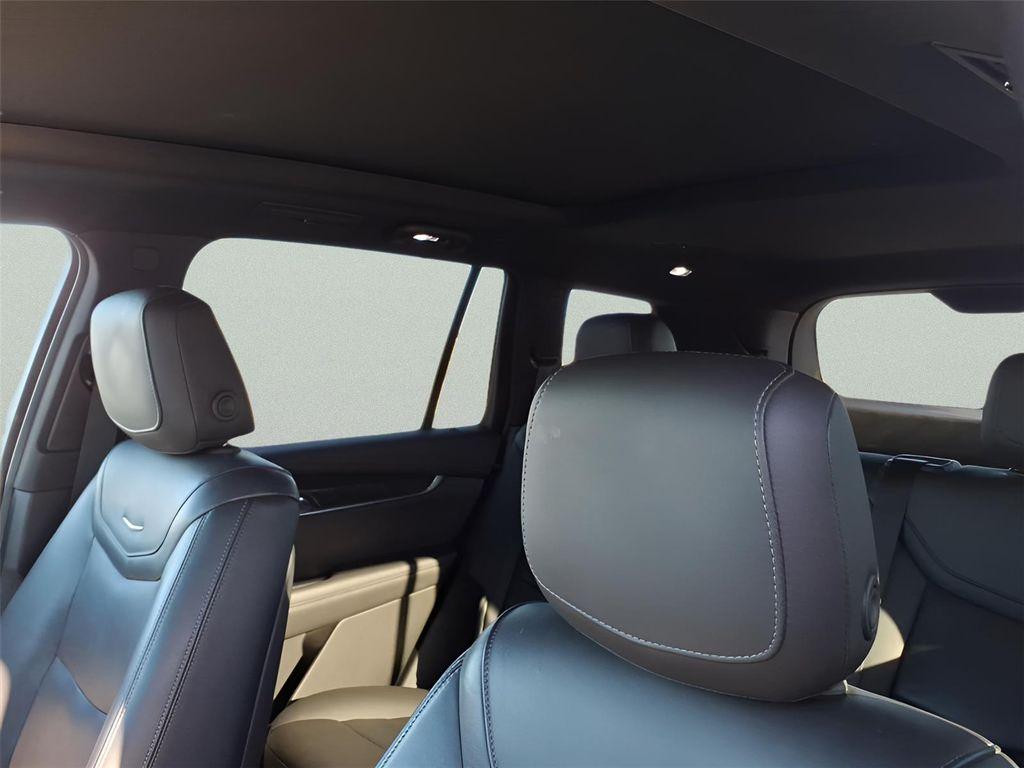 used 2023 Cadillac XT6 car, priced at $30,070
