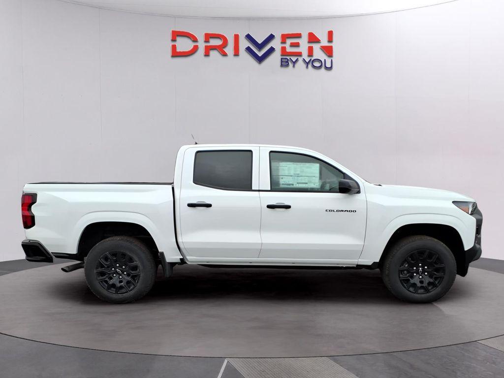 new 2026 Chevrolet Colorado car, priced at $33,055