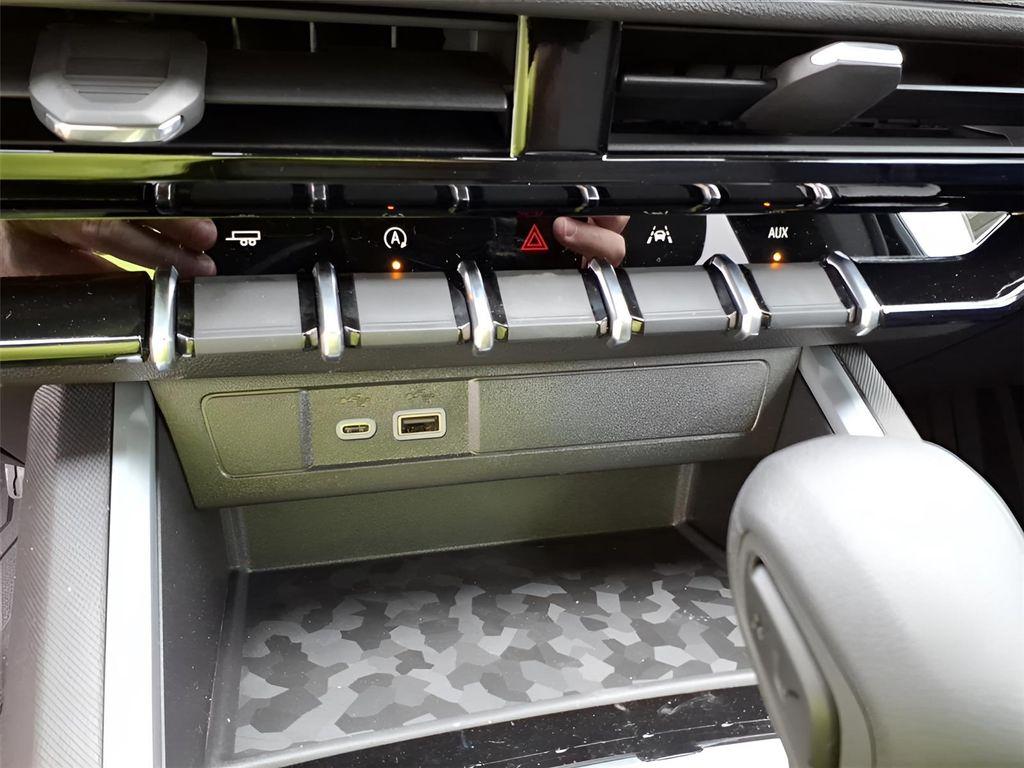 new 2026 Chevrolet Colorado car, priced at $33,055