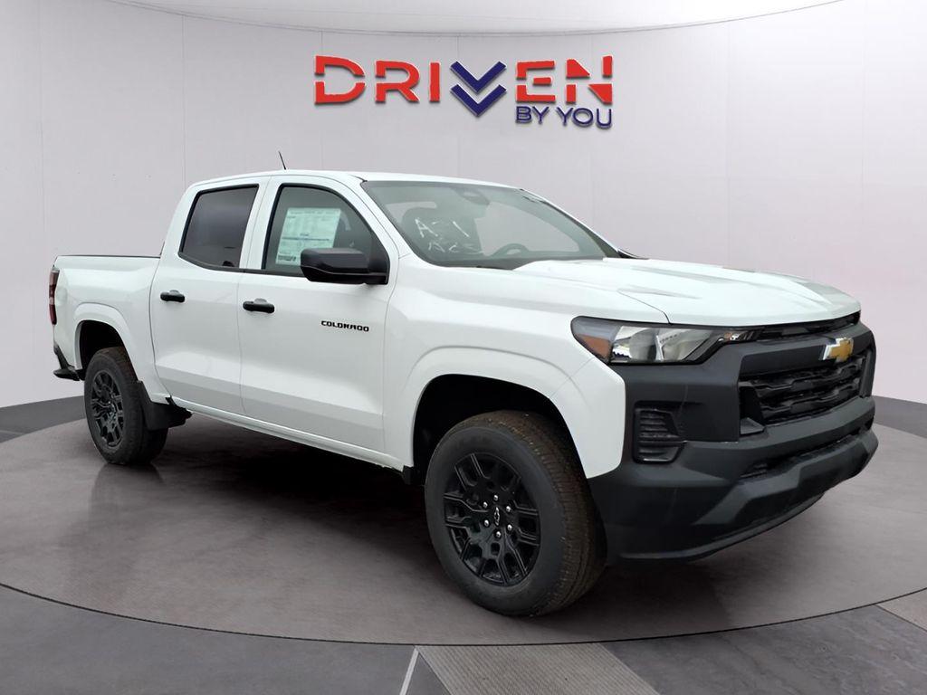 new 2026 Chevrolet Colorado car, priced at $33,055