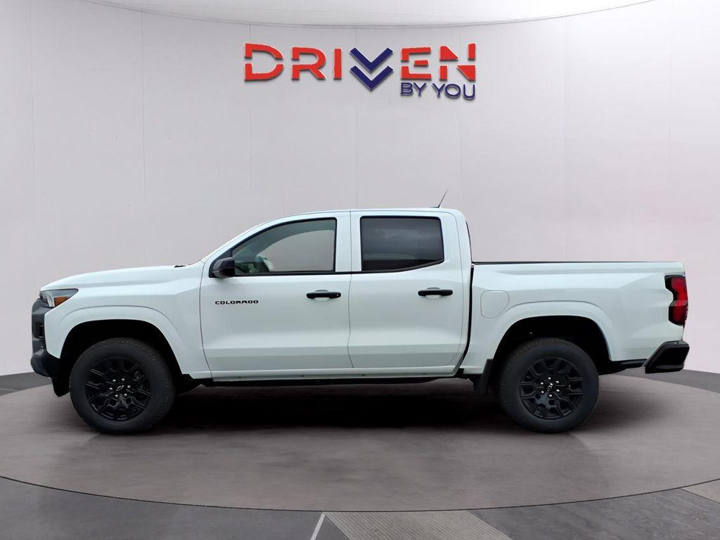 new 2026 Chevrolet Colorado car, priced at $33,055