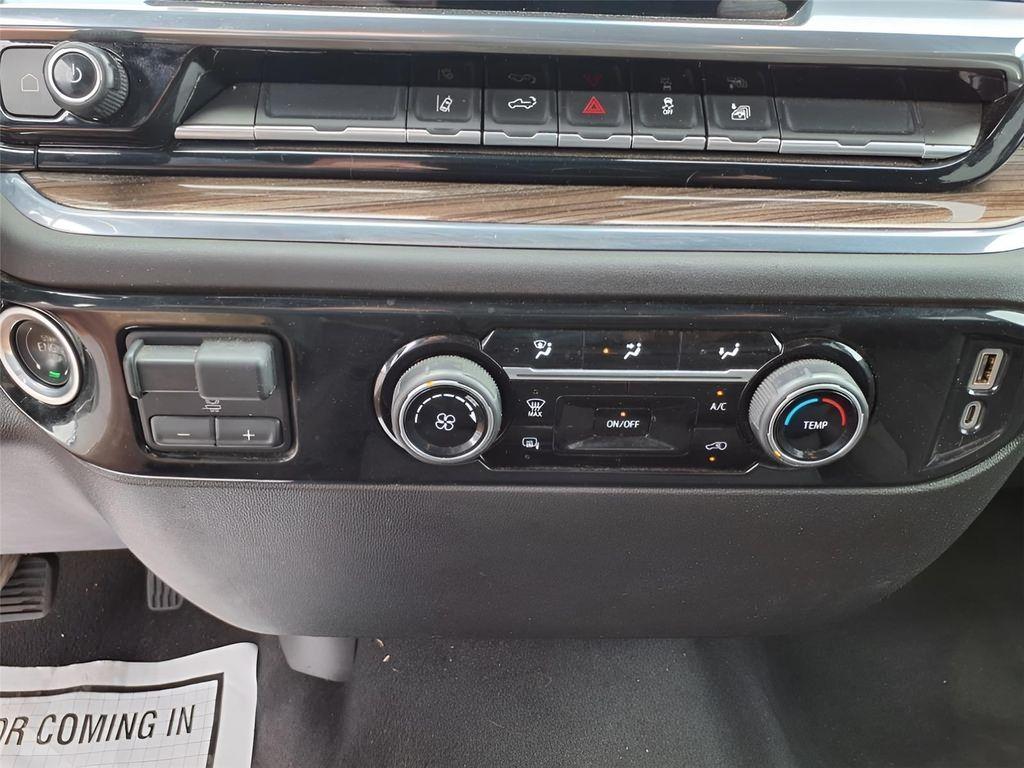 used 2024 Chevrolet Silverado 2500 car, priced at $44,277