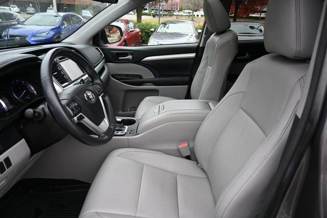 used 2018 Toyota Highlander car, priced at $23,518