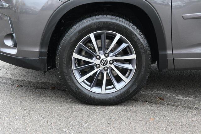 used 2018 Toyota Highlander car, priced at $23,518