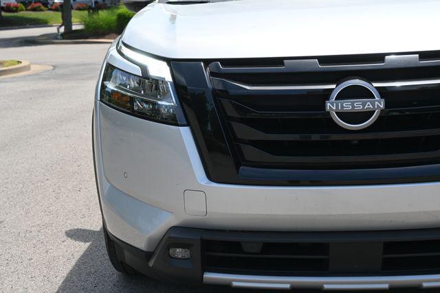 used 2023 Nissan Pathfinder car, priced at $39,932