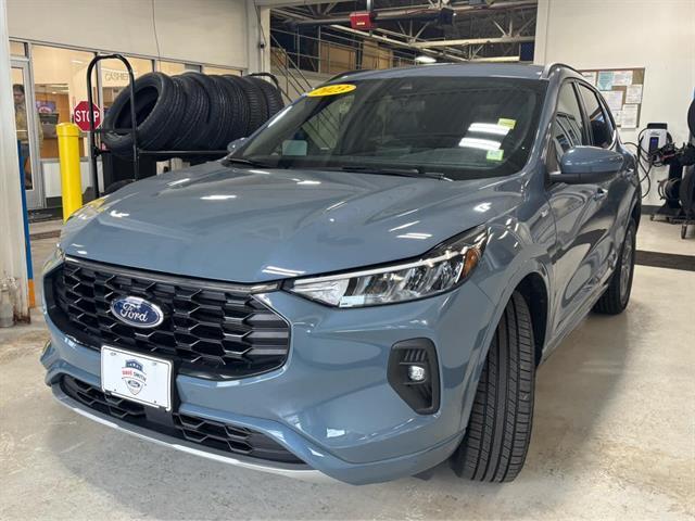 used 2023 Ford Escape car, priced at $25,995
