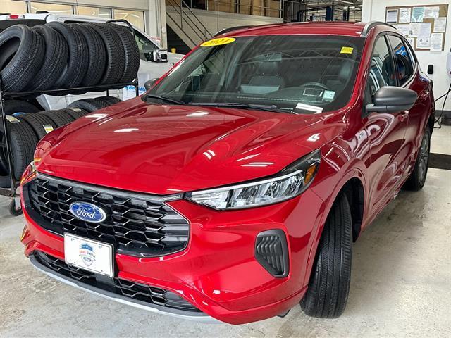 used 2024 Ford Escape car, priced at $24,900