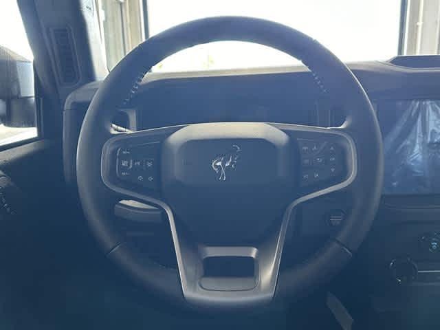 new 2025 Ford Bronco car, priced at $42,532