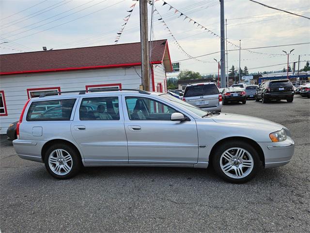 used 2006 Volvo V70 car, priced at $4,995