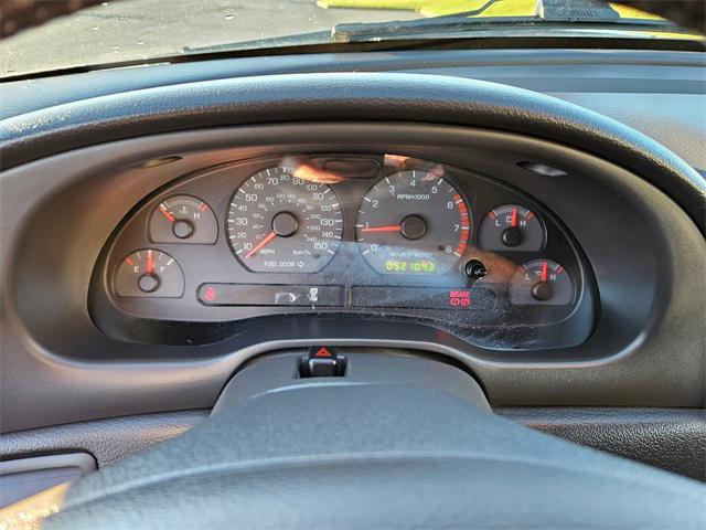 used 2002 Ford Mustang car