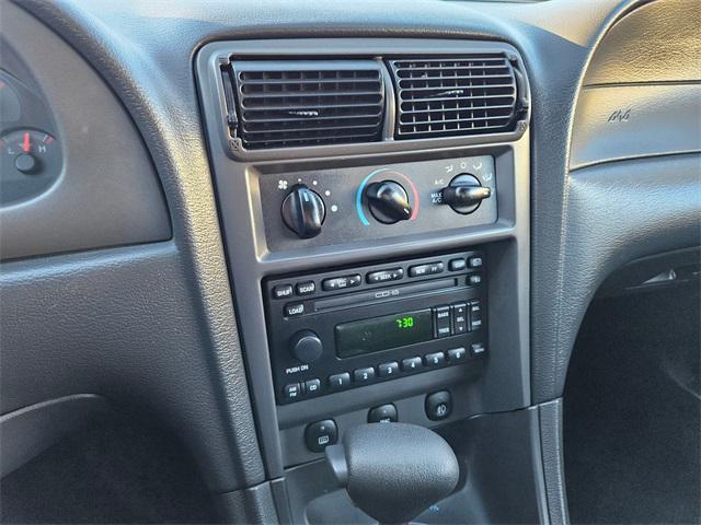 used 2002 Ford Mustang car