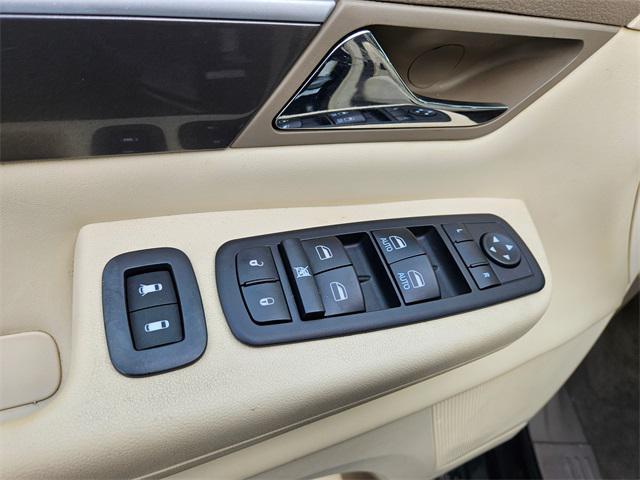 used 2010 Volkswagen Routan car, priced at $7,777