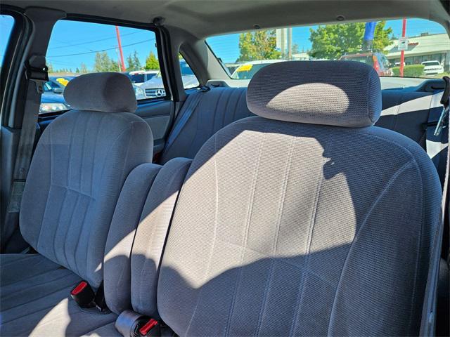 used 1995 Ford Taurus car, priced at $4,995