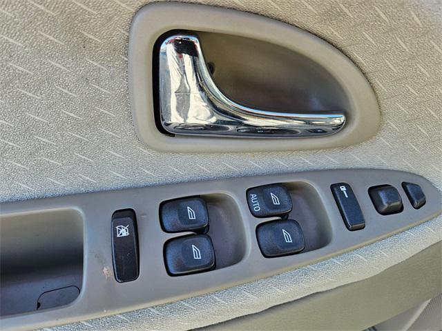 used 2004 Volvo S40 car, priced at $6,777