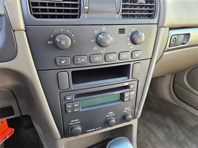 used 2004 Volvo S40 car, priced at $6,777