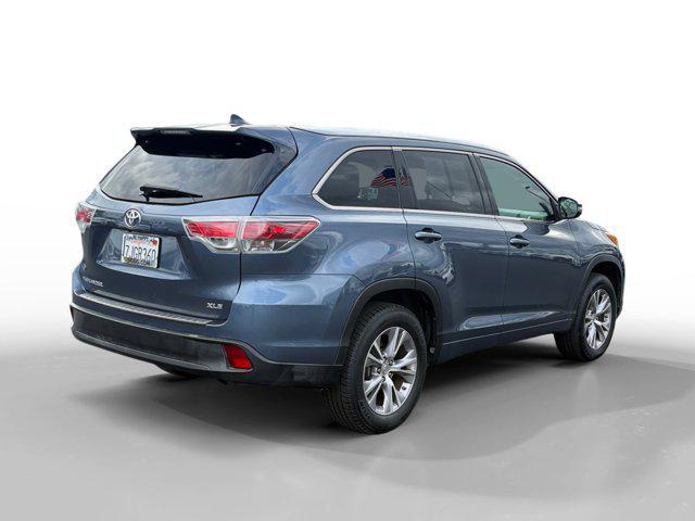used 2015 Toyota Highlander car, priced at $16,587
