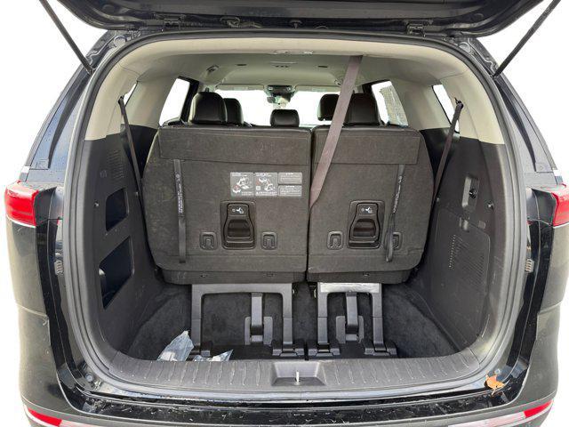 used 2024 Kia Carnival car, priced at $28,894
