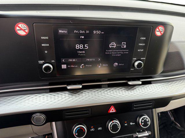 used 2024 Kia Carnival car, priced at $28,894