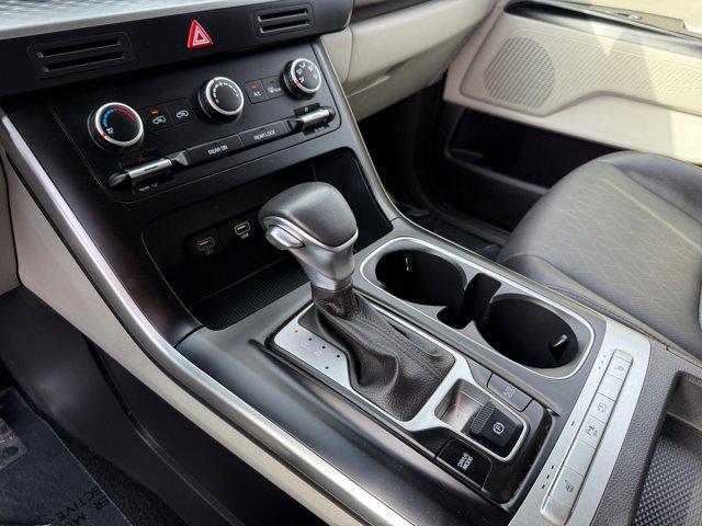 used 2024 Kia Carnival car, priced at $28,894