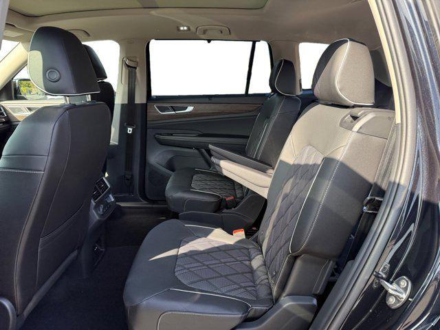 new 2026 Volkswagen Atlas car, priced at $58,044