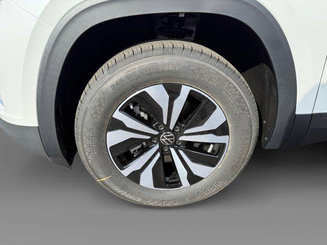 new 2026 Volkswagen Atlas car, priced at $43,358