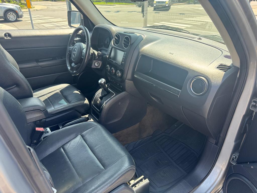 2017 Silver Jeep Patriot
