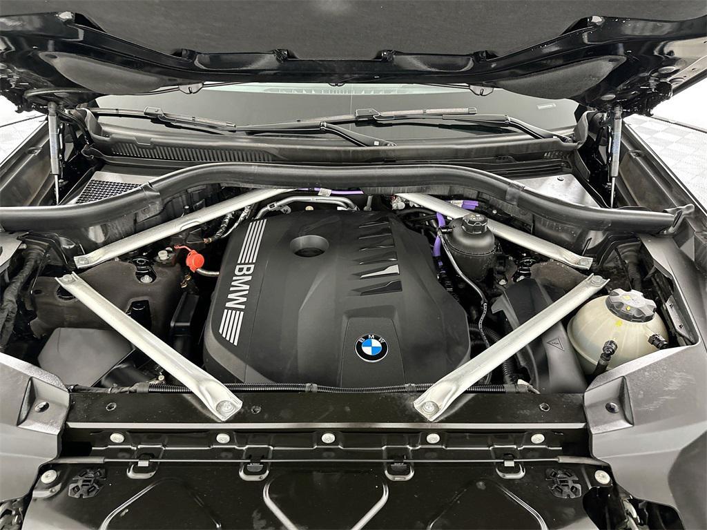 2024 Black Sapphire Metallic BMW X7