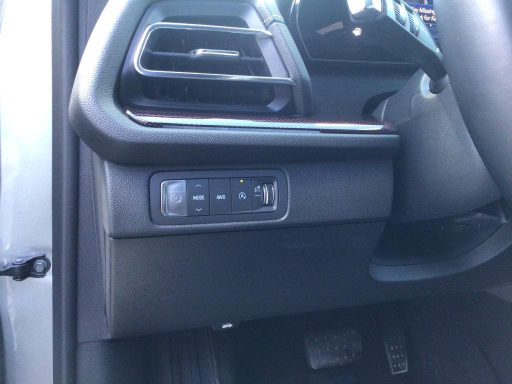 used 2025 Chevrolet Traverse car, priced at $48,440