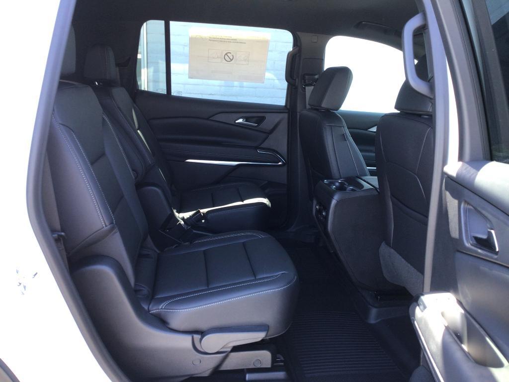 new 2026 Chevrolet Traverse car, priced at $50,219