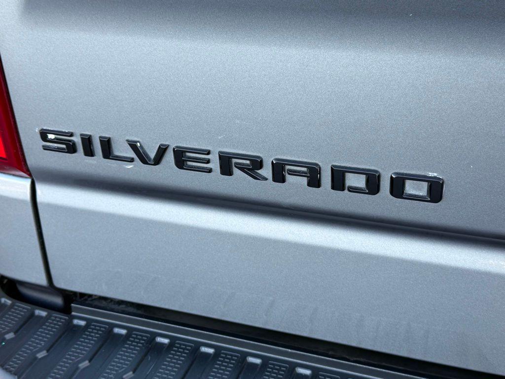 used 2022 Chevrolet Silverado 1500 car, priced at $28,987