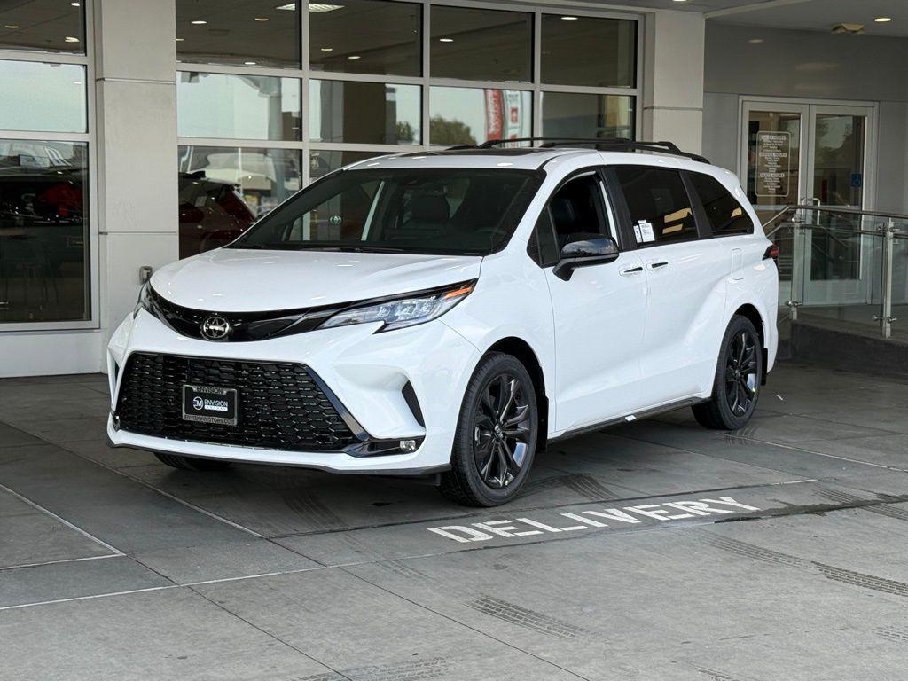 new 2026 Toyota Sienna car, priced at $52,069