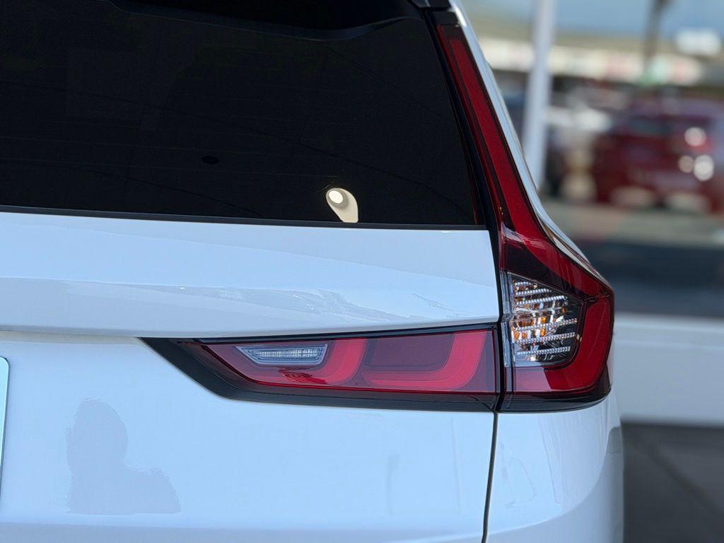 used 2025 Honda CR-V Hybrid car, priced at $34,823