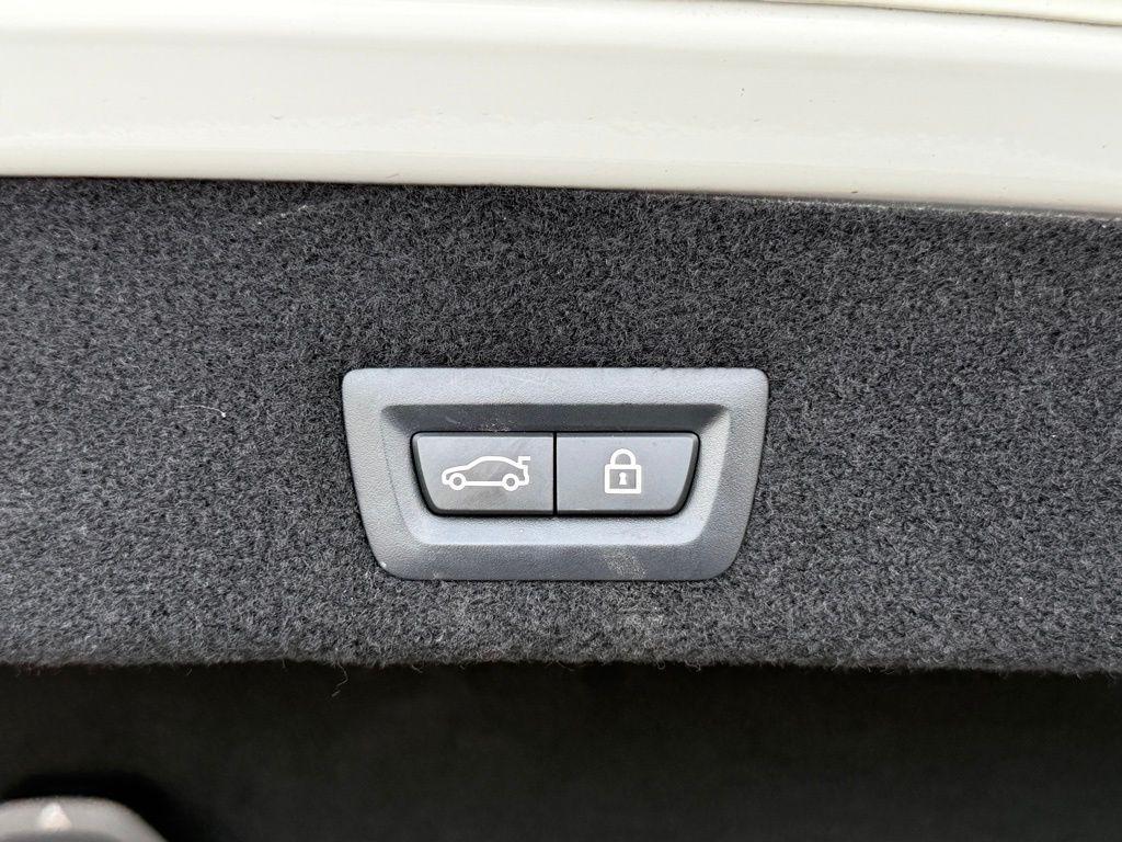 used 2022 BMW 740 car, priced at $37,888