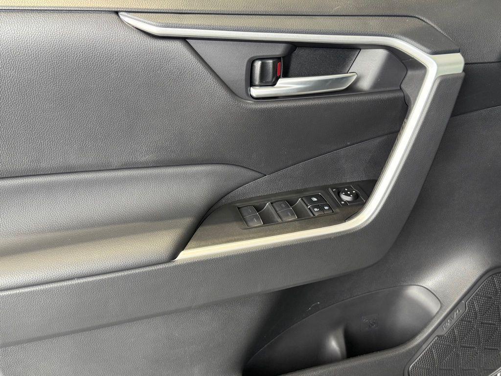 new 2025 Toyota RAV4 car