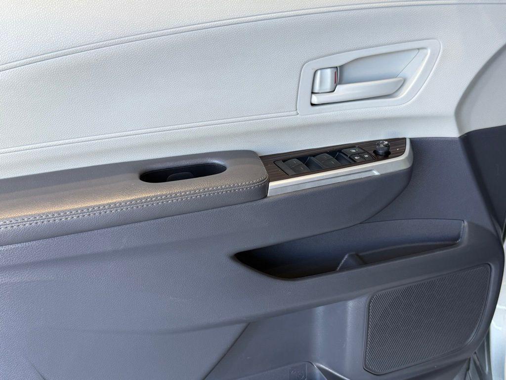 used 2024 Toyota Sienna car, priced at $35,784