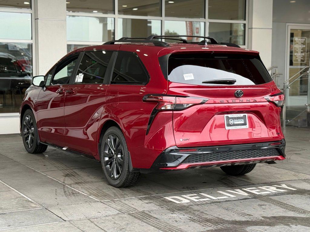new 2026 Toyota Sienna car, priced at $52,684
