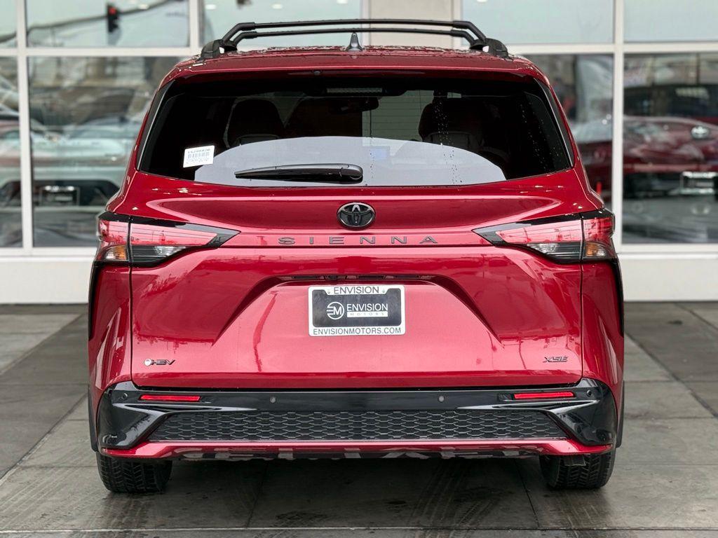 new 2026 Toyota Sienna car, priced at $52,684