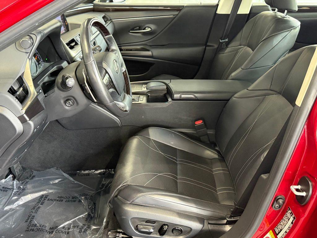 used 2019 Lexus ES 300h car, priced at $24,888