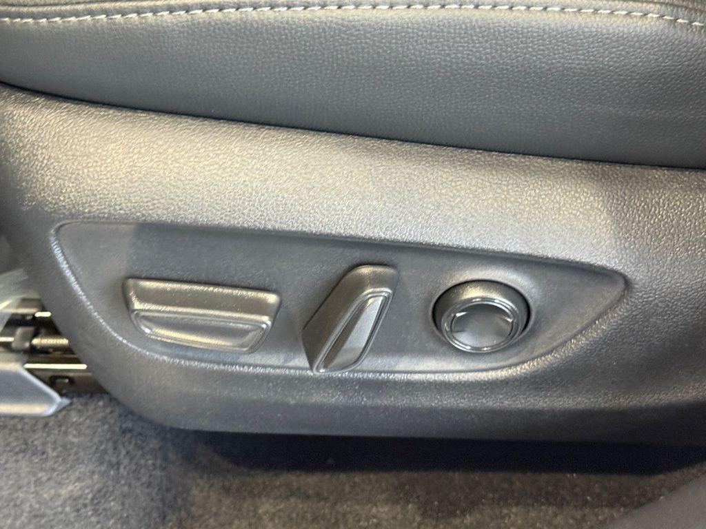 new 2026 Toyota Grand Highlander Hybrid car, priced at $61,252