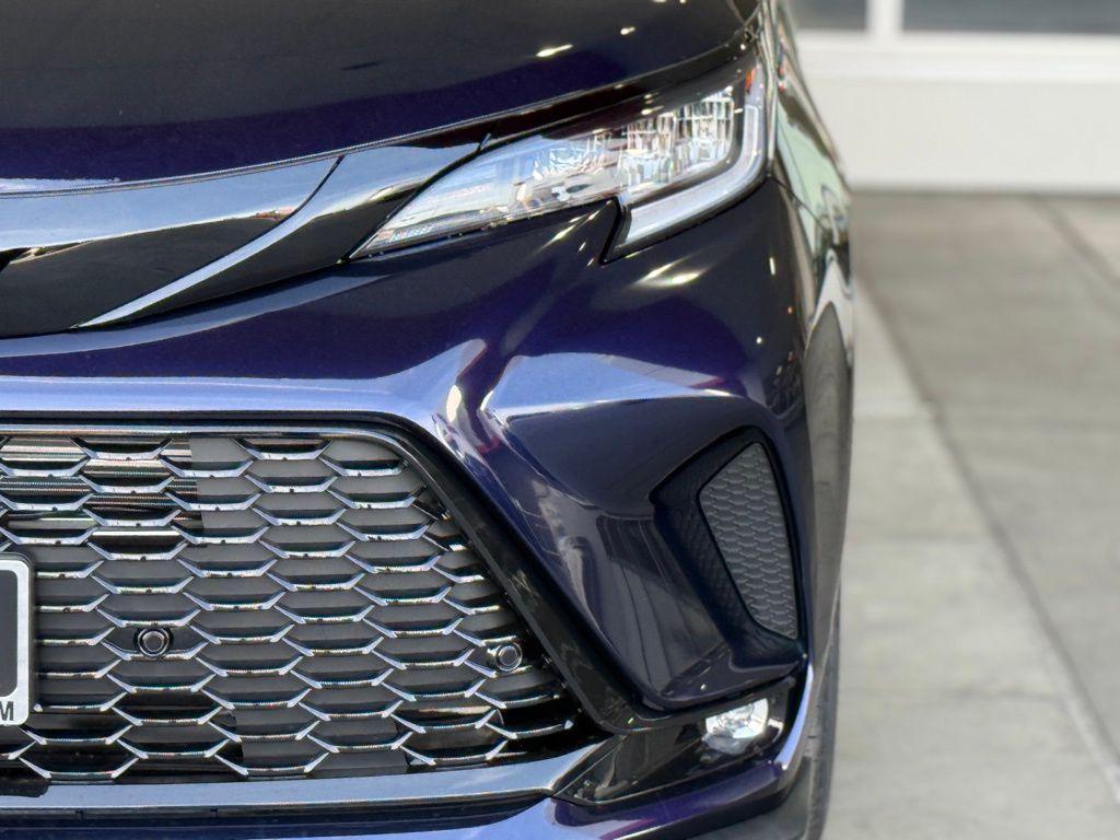 new 2026 Toyota Sienna car, priced at $53,034